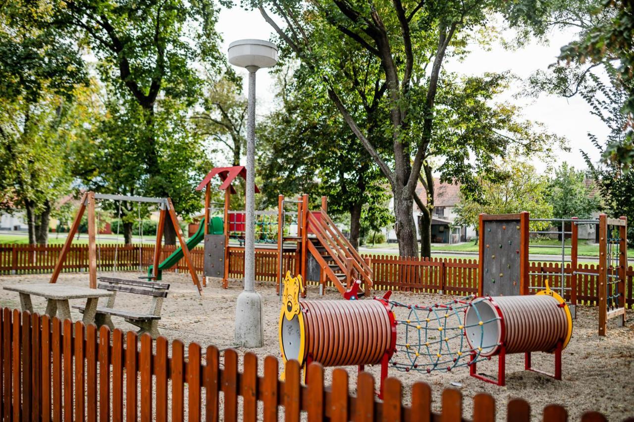 Chalupa Na Dedine Dolní Dunajovice エクステリア 写真